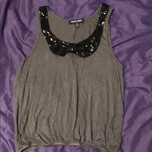 Grey tank with sequins bow💕